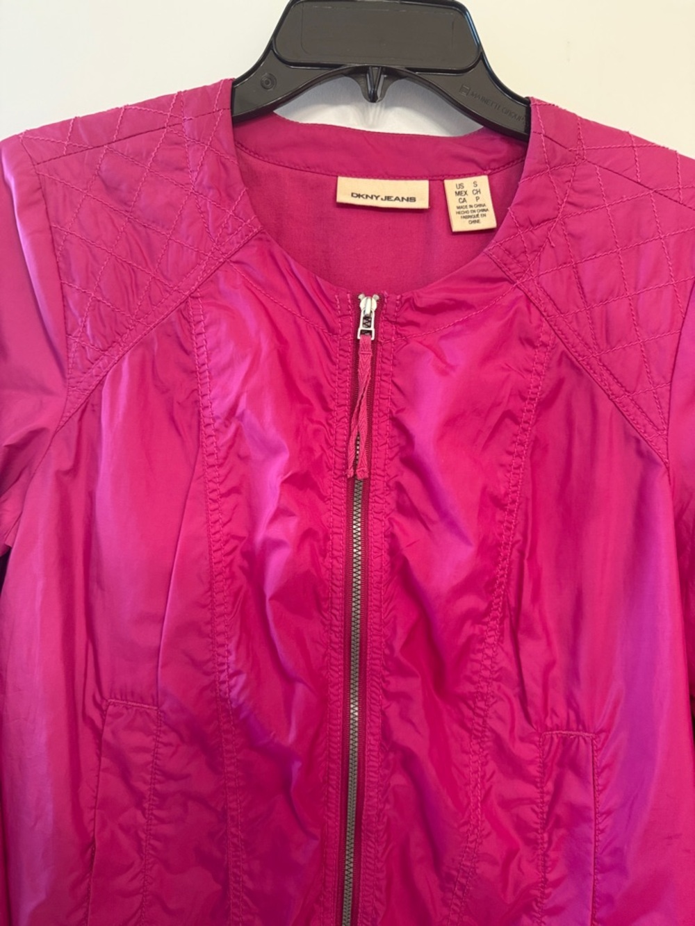 DKNY Fuchsia Zip-Front Bomber style zip front jacket. Polyester. size SMALL - Picture 5 of 6